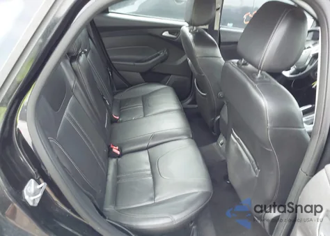 2014 Ford Focus Se z USA, uszkodzony, nr VIN 1FADP3F29EL154807